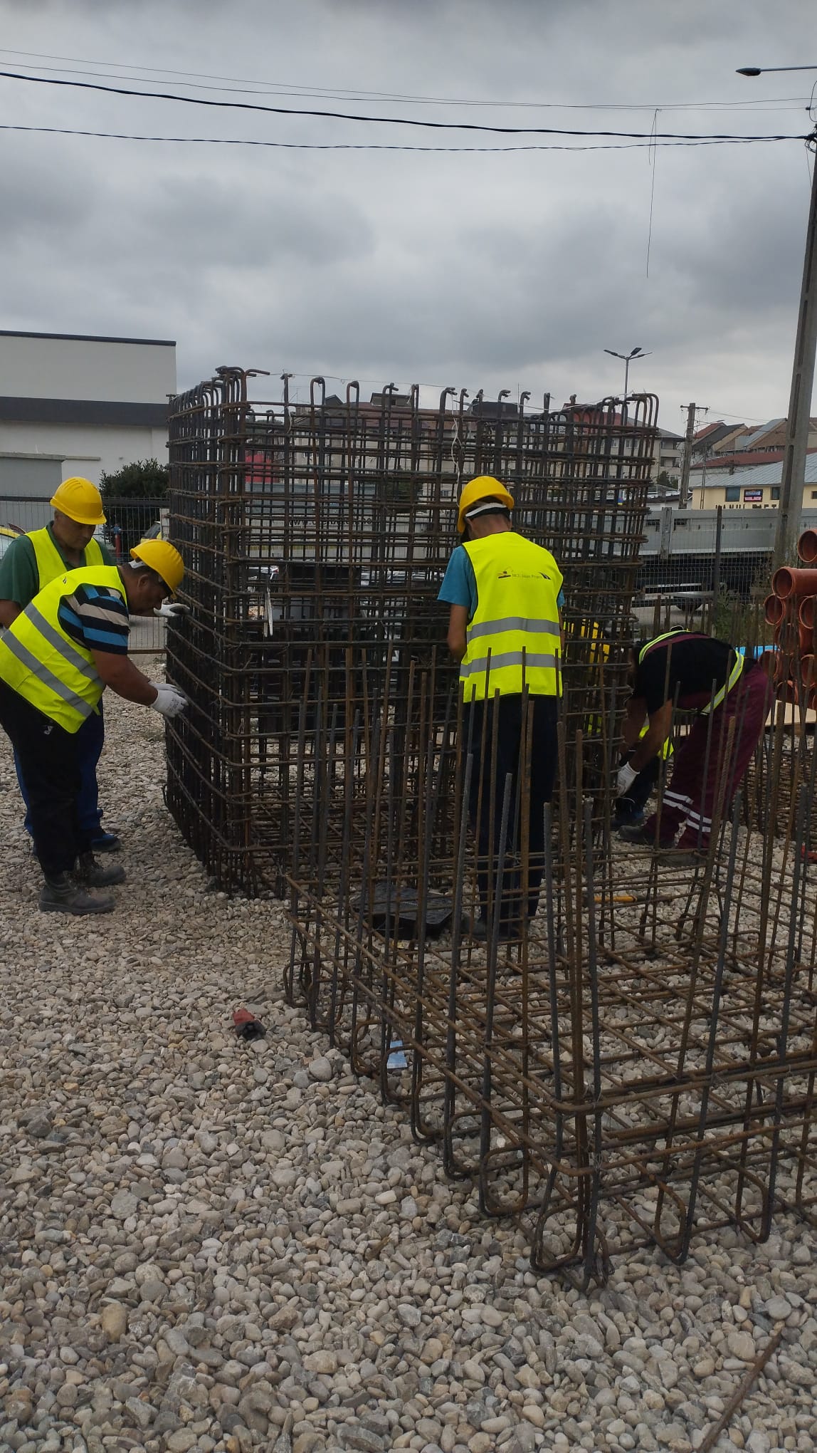 Imagine descriptivă despre noi