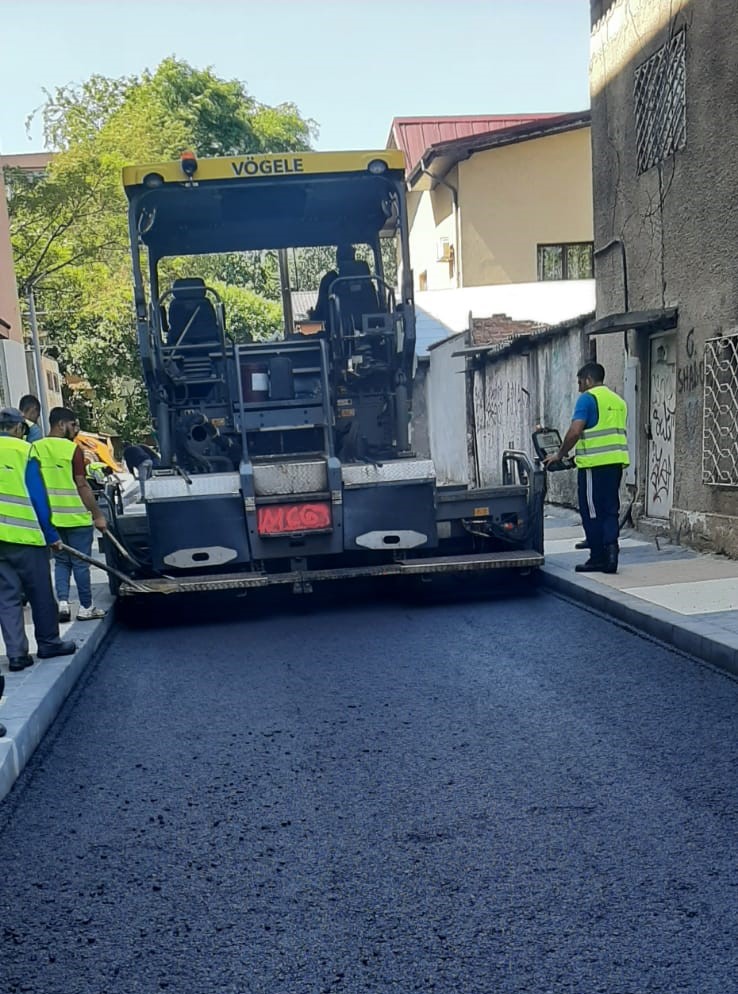 Imagine descriptivă despre noi